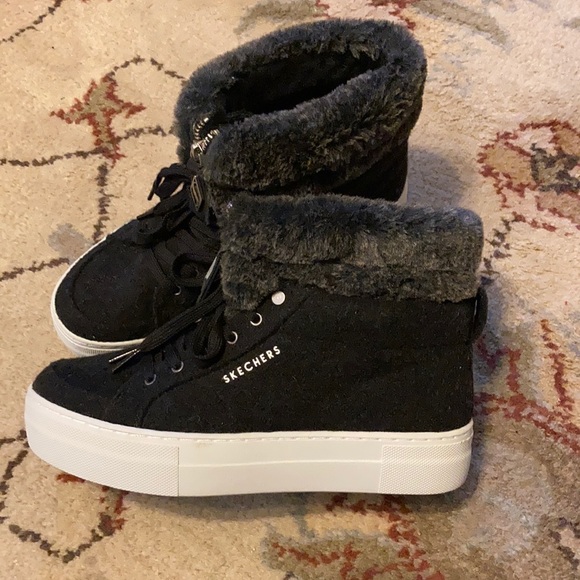 Sketchers boots shoes felt fur awesomeness - Picture 2 of 4